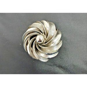Vintage Silver Tone Metal Atomic Round Swirl Textured Brooch Pin   1.5 x 1.5
